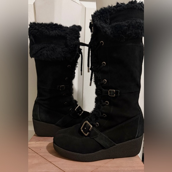 Report Women's Black Fur-Outlined Suede Boots - Picture 2 of 8